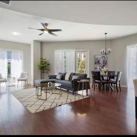 Extra Large 1 Bdrm Condo & Gym